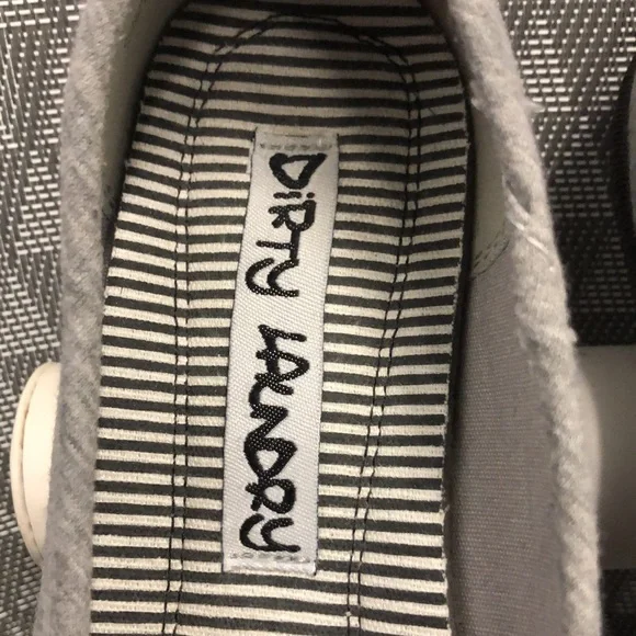 Ladies Dirty Laundry Grey Flats - Picture 2 of 11